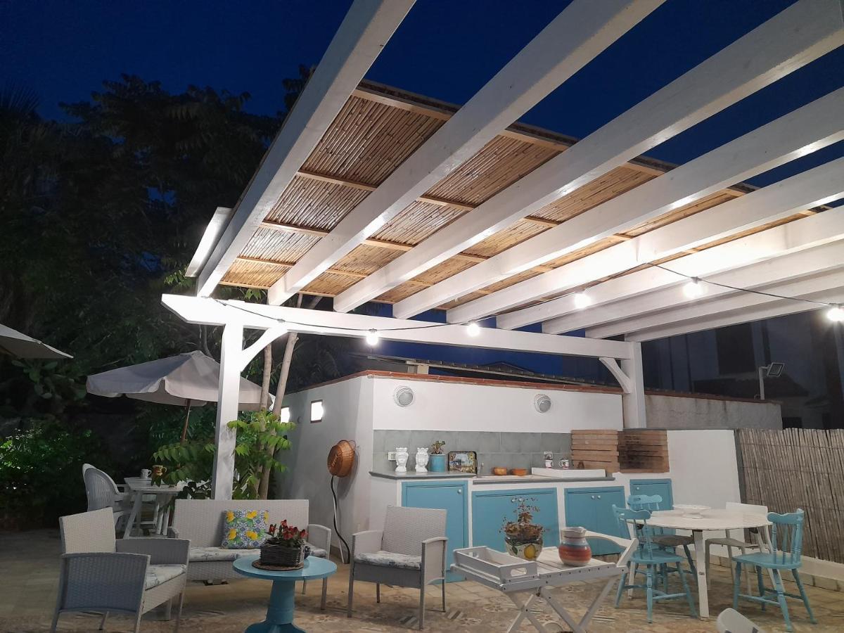 ליקאטה La Villa Di Eracle מראה חיצוני תמונה